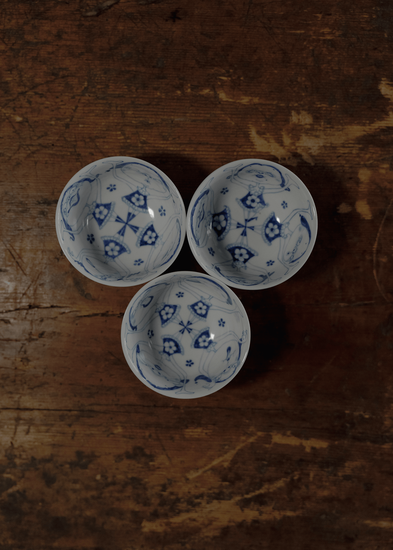 Blue and white teacup