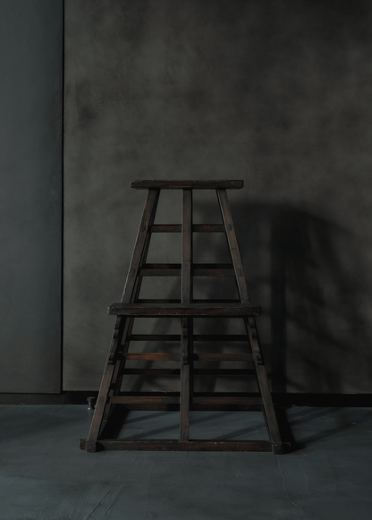 Wooden tower stepping stool