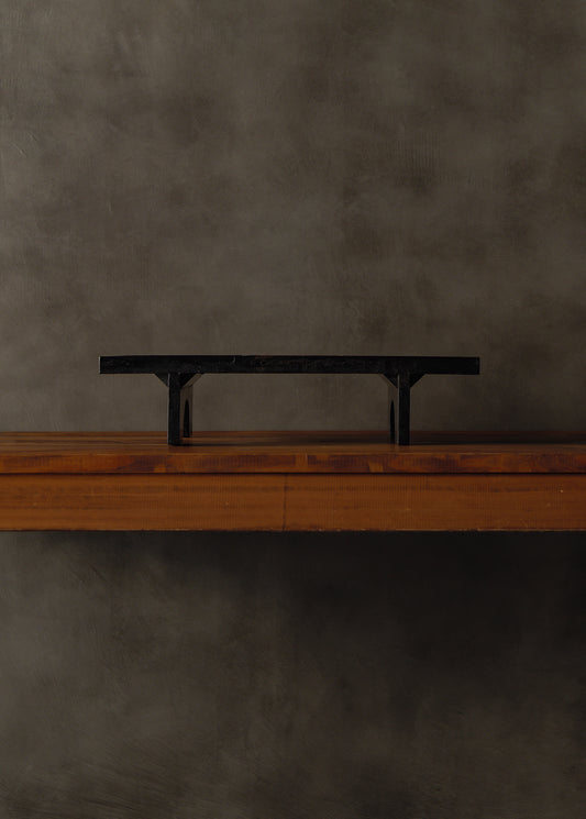 Lacquer god offering stand