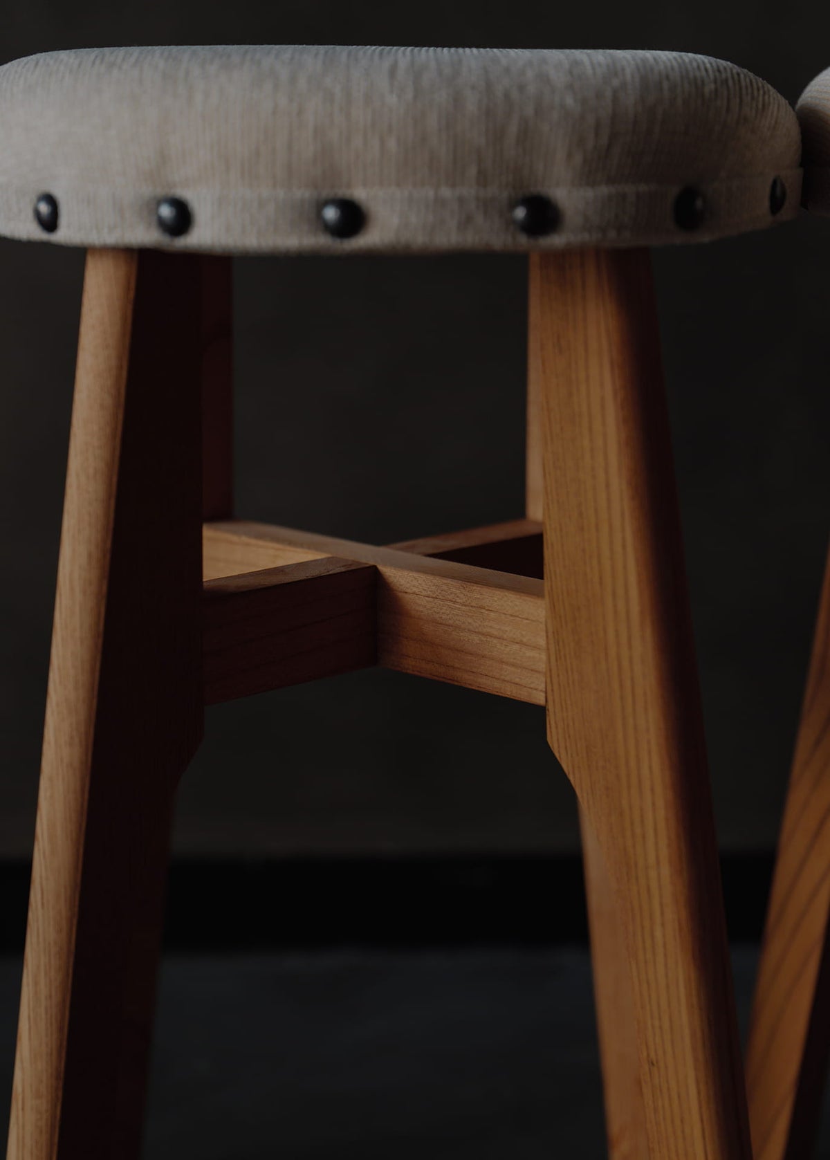 Keyaki-wood fabric-upholstered round stool