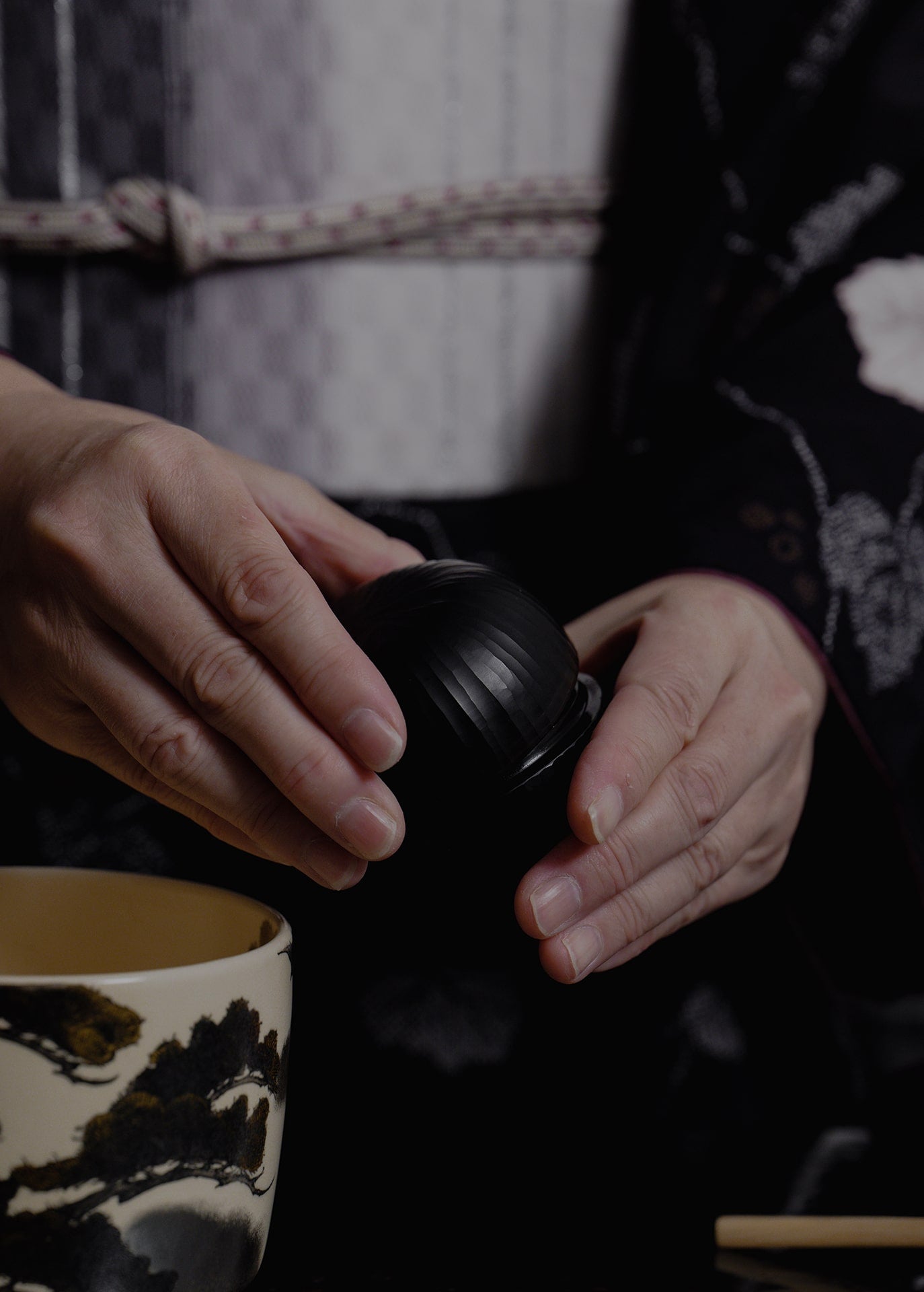 ふたもの 黒 棗型