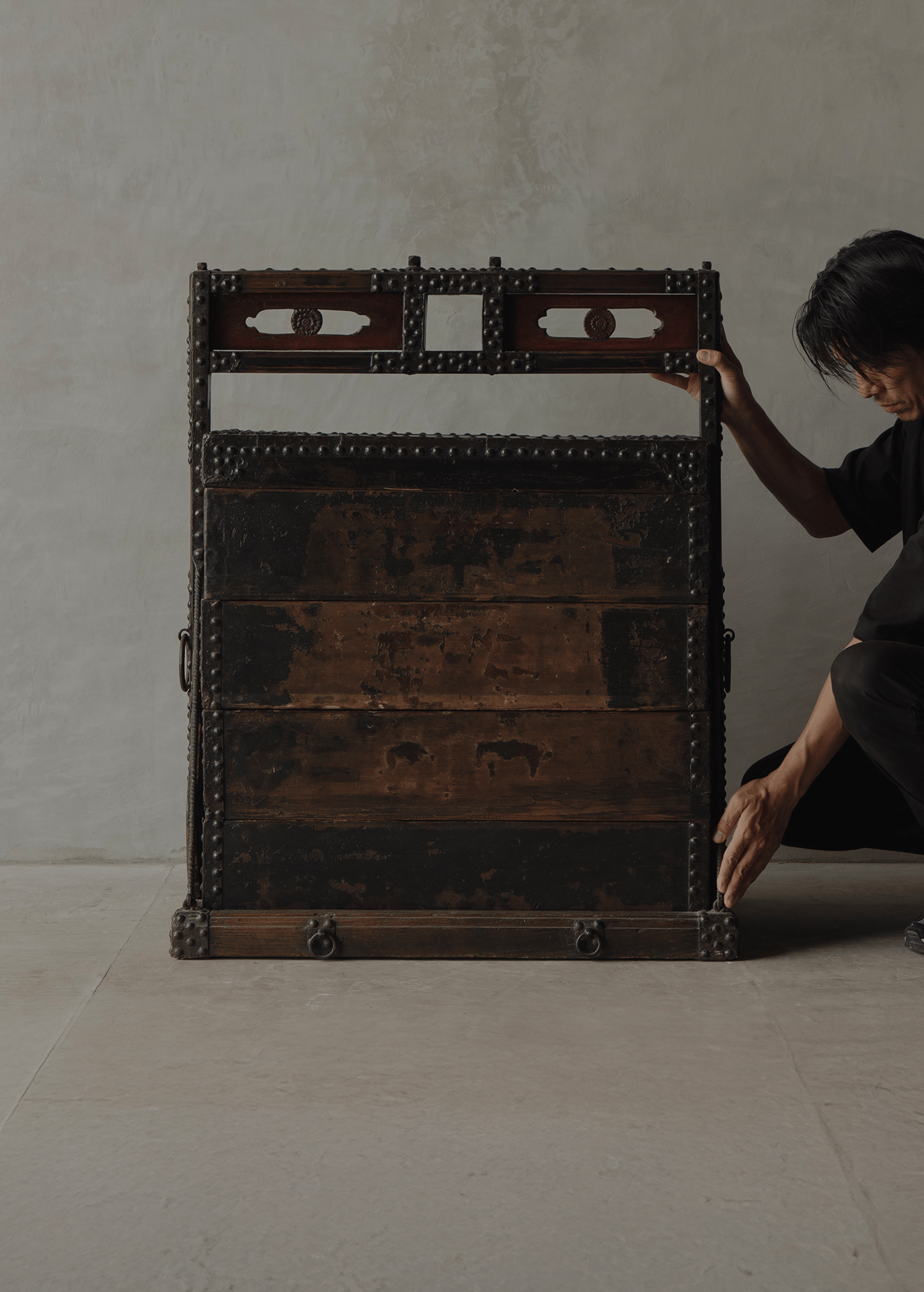 Iron decorative wooden box