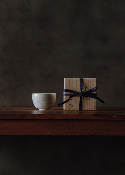 Tea bowl