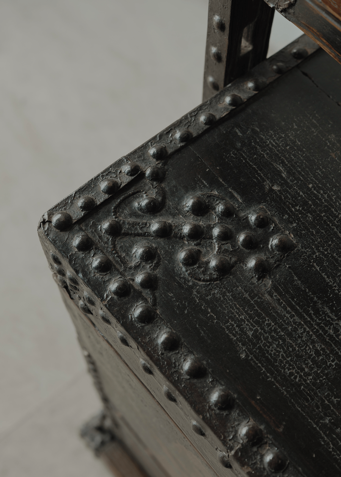 Iron decorative wooden box
