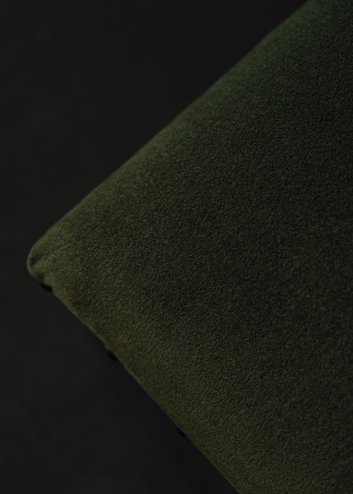 Straight-grain oak footrest