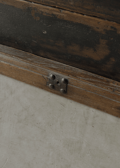 Iron decorative wooden box