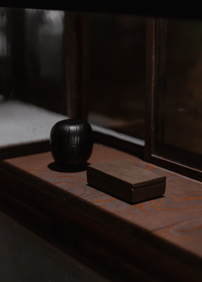 Square lacquer candy box