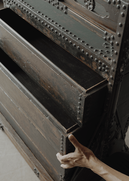 Iron decorative wooden box