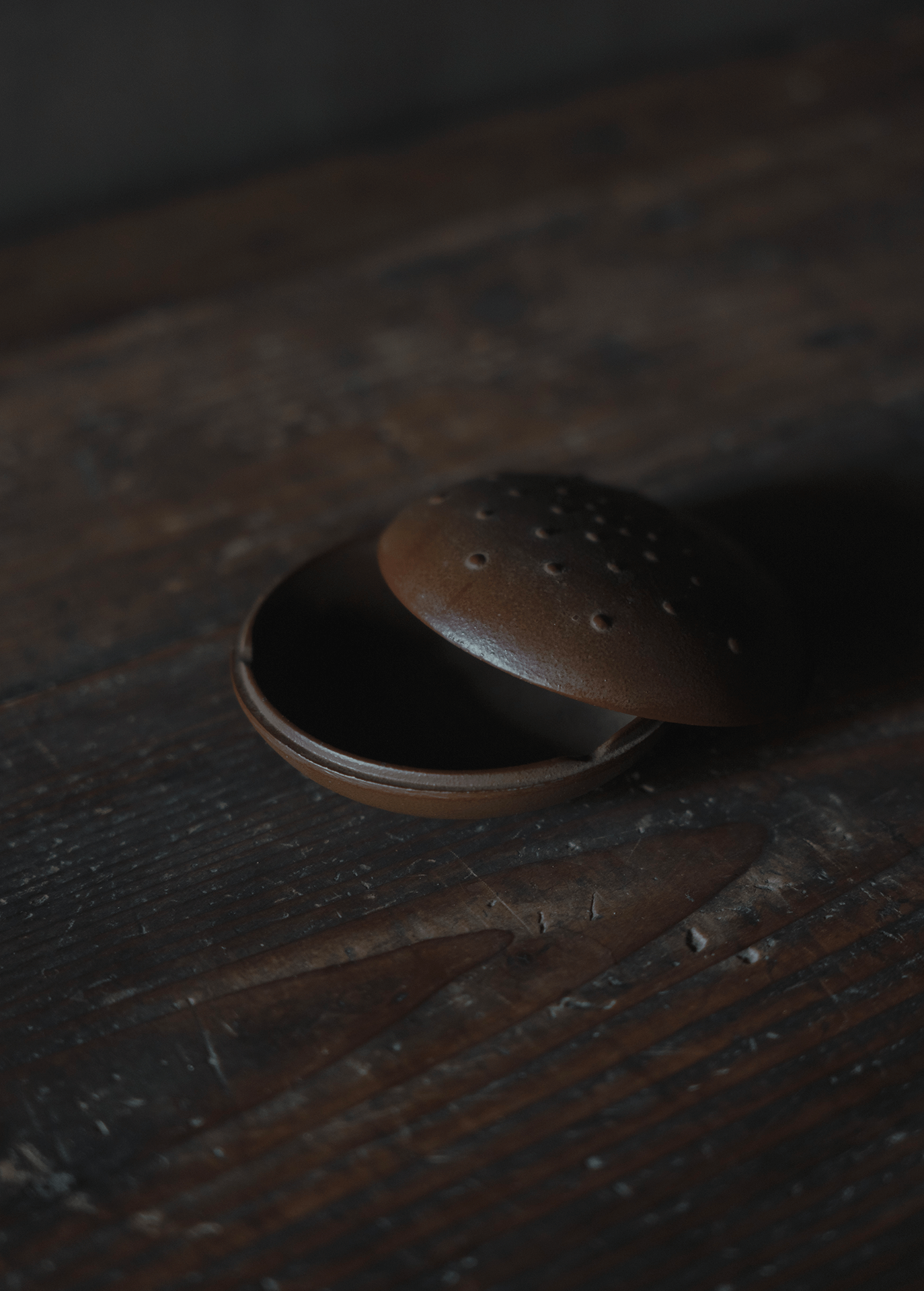 Round accessory case "Arare"