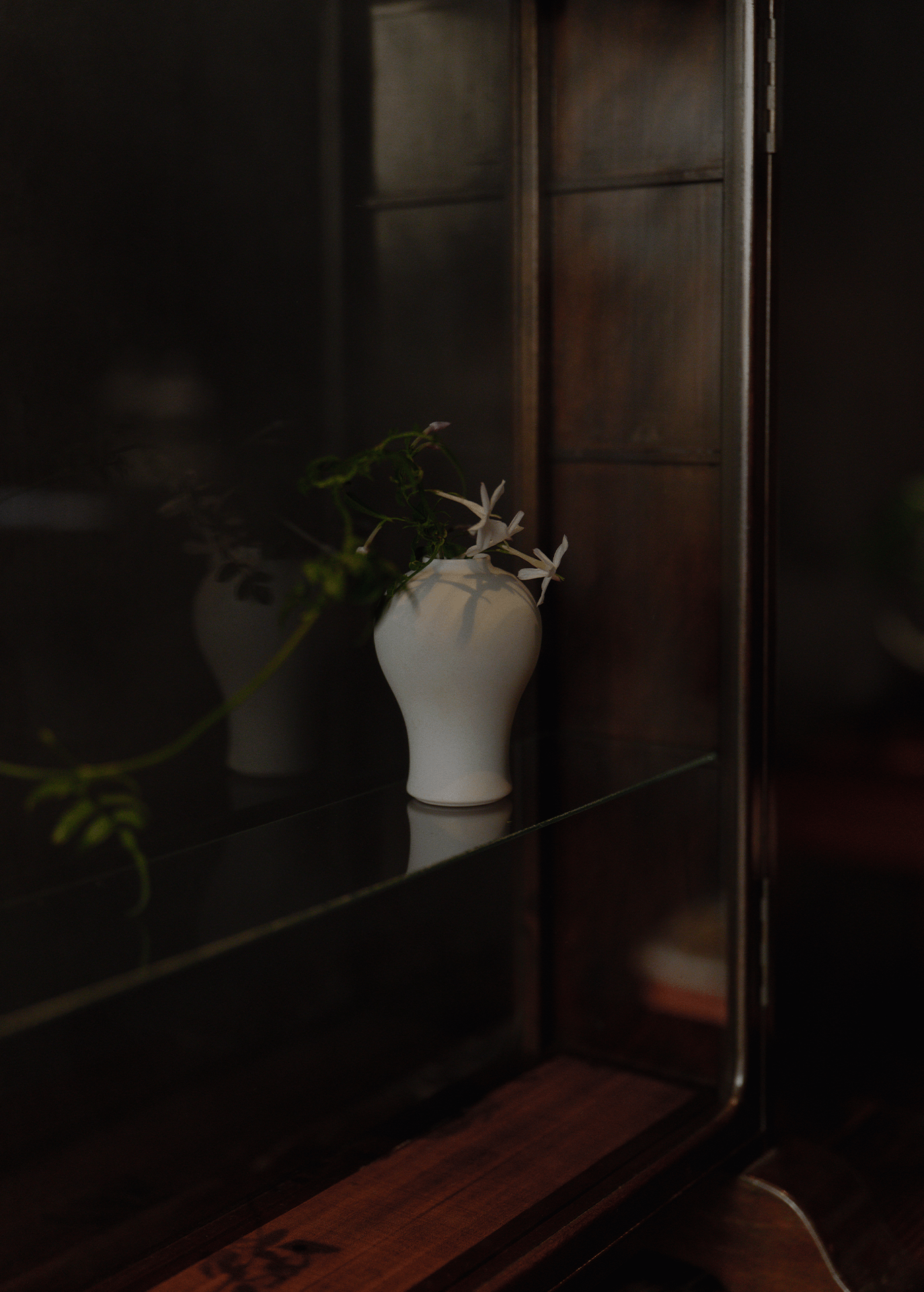 Decorative glass box
